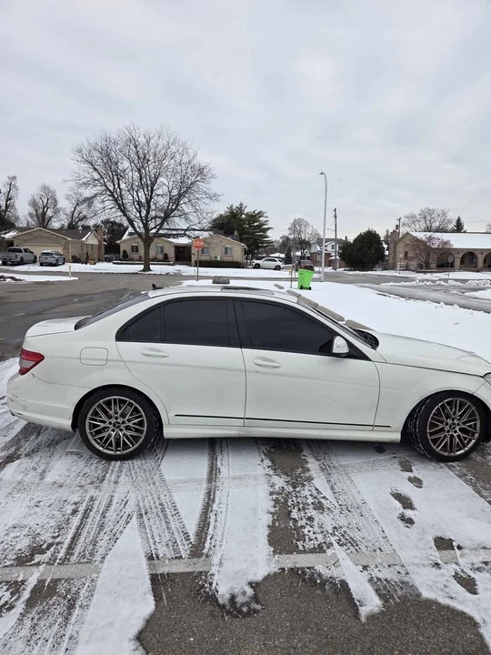 2009 Mercedes-Benz W204 C-Class - Image 6 of 8