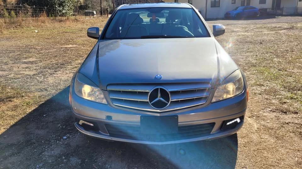 2009 Mercedes-Benz W204 C-Class - Image 2 of 20