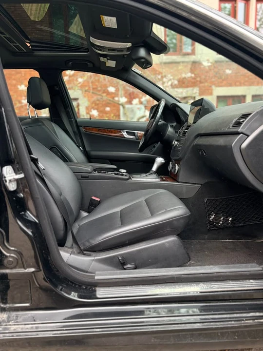 2009 Mercedes-Benz W204 C-Class - Image 9 of 20