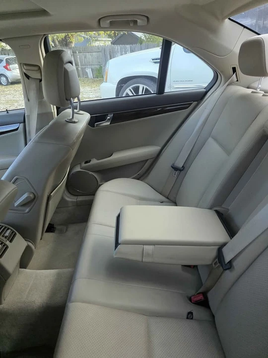2009 Mercedes-Benz W204 C-Class - Image 4 of 5