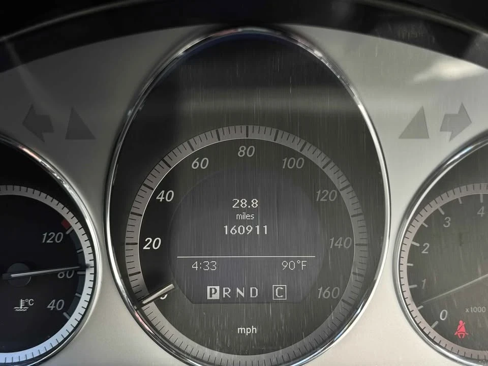 2009 Mercedes-Benz W204 C-Class - Image 5 of 9