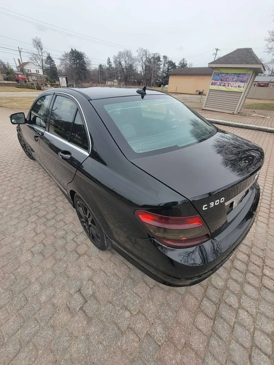 2009 Mercedes-Benz W204 C-Class - Image 2 of 11