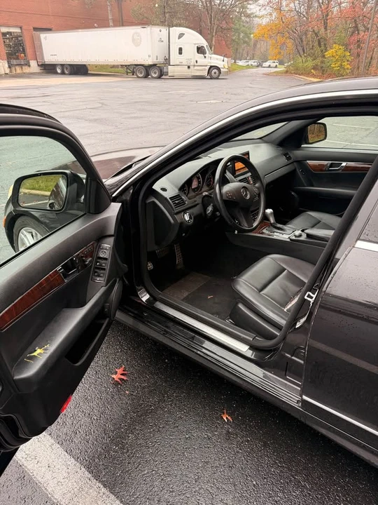 2009 Mercedes-Benz W204 C-Class - Image 10 of 20
