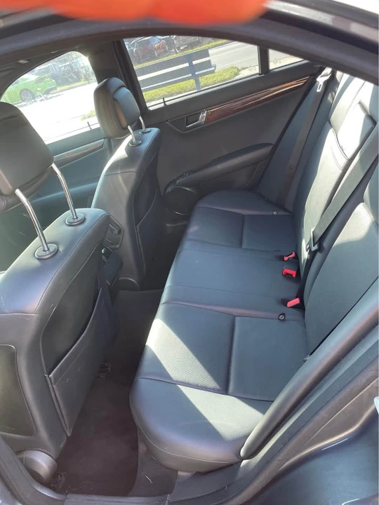 2009 Mercedes-Benz W204 C-Class - Image 11 of 14