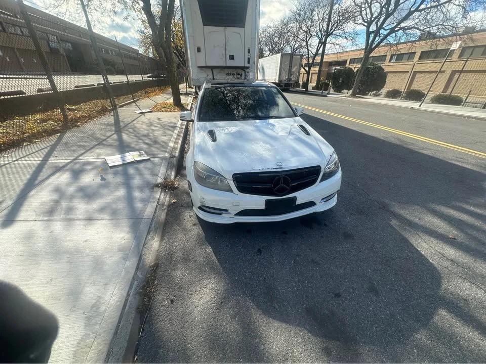 2009 Mercedes-Benz W204 C-Class - Image 2 of 8