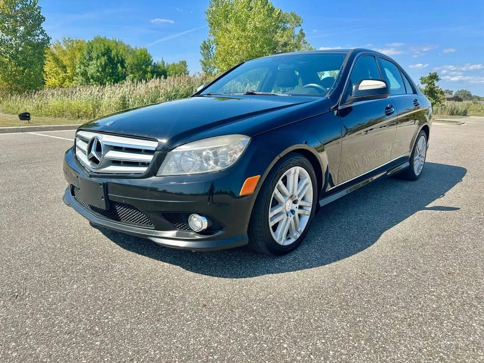2009 Mercedes-Benz W204 C-Class - Image 2 of 18