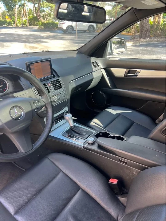 2009 Mercedes-Benz W204 C-Class - Image 3 of 4