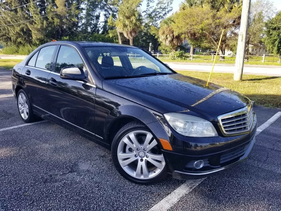 2009 Mercedes-Benz W204 C-Class - Image 7 of 20