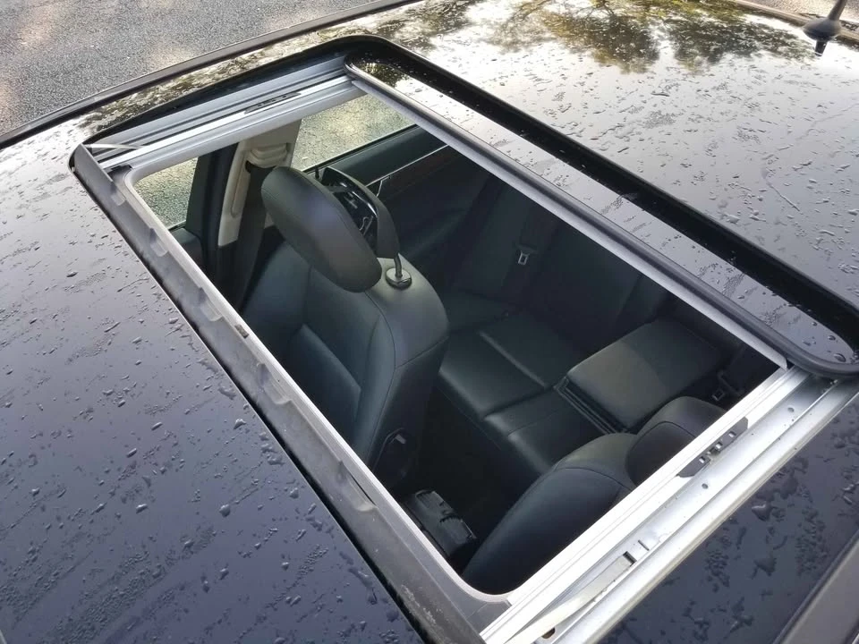 2009 Mercedes-Benz W204 C-Class - Image 10 of 20