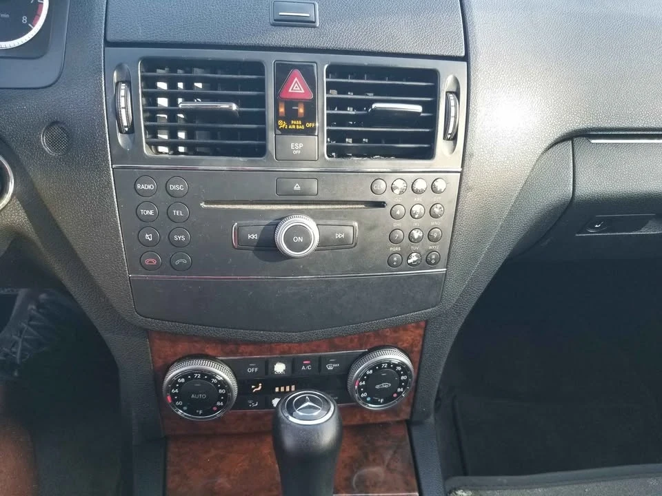 2009 Mercedes-Benz W204 C-Class - Image 11 of 20