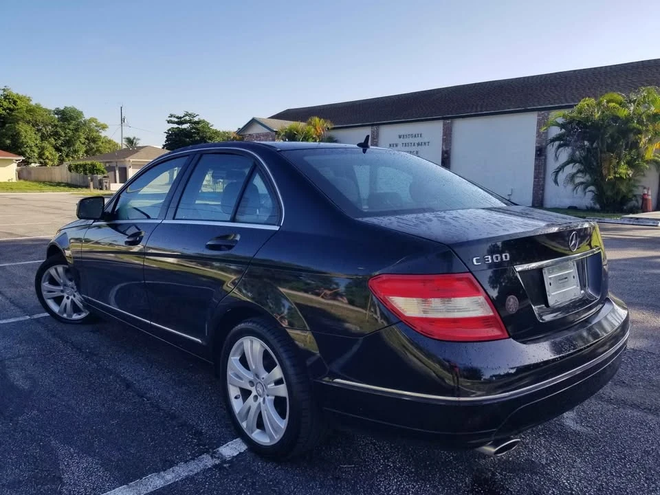 2009 Mercedes-Benz W204 C-Class - Image 3 of 20