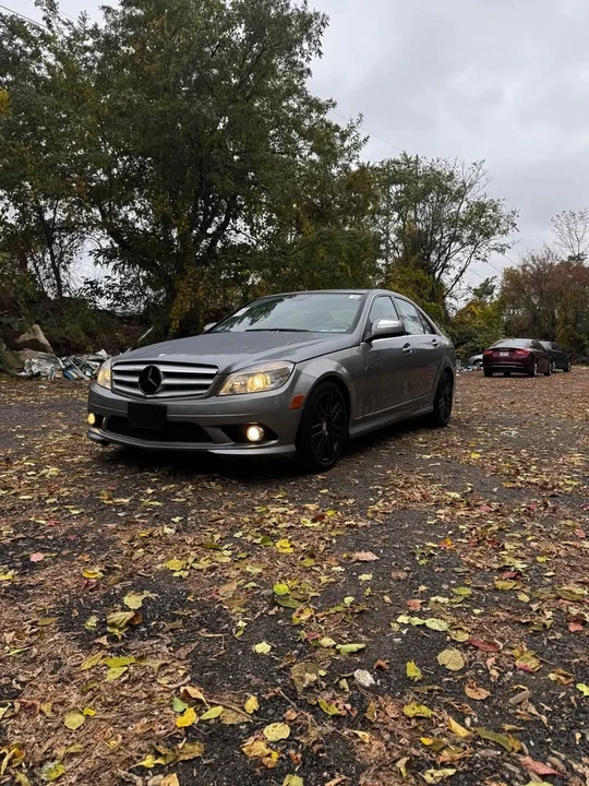 2009 Mercedes-Benz W204 C-Class - Image 2 of 10
