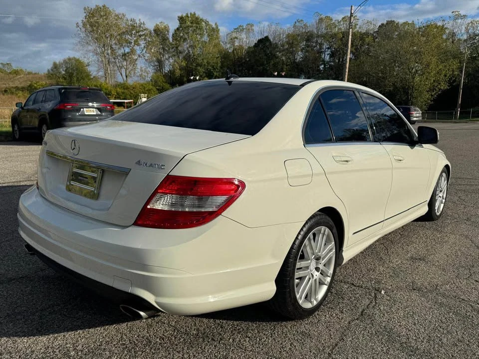 2009 Mercedes-Benz W204 C-Class - Image 4 of 17
