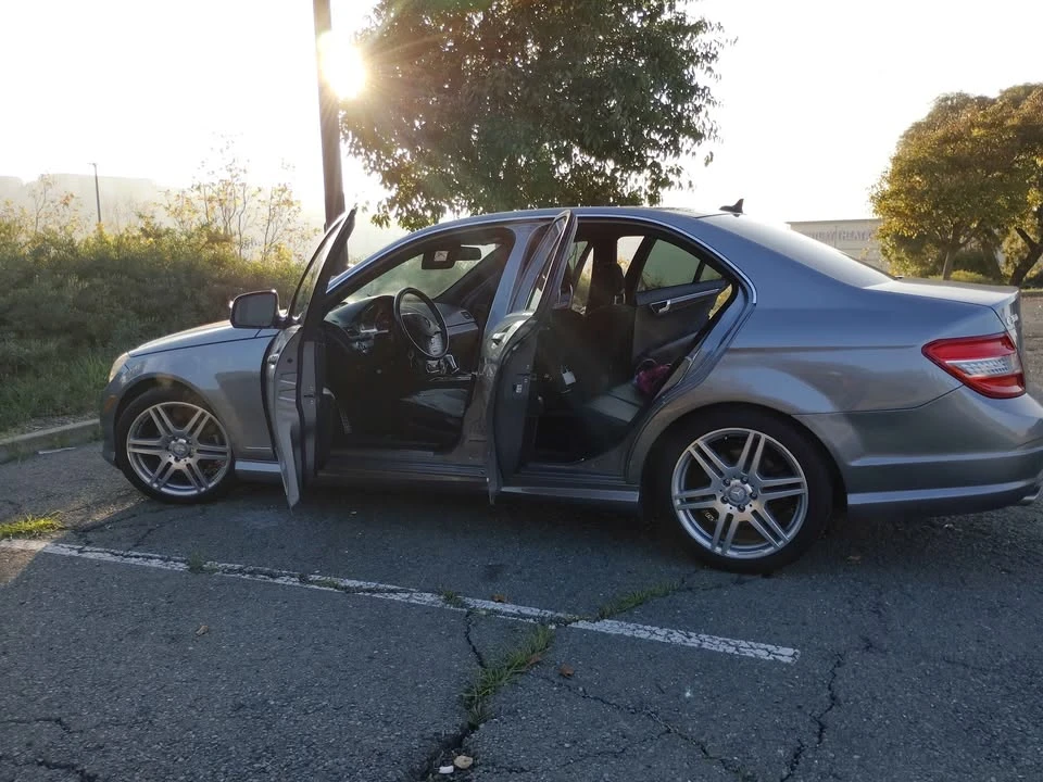 2009 Mercedes-Benz W204 C-Class - Image 5 of 11