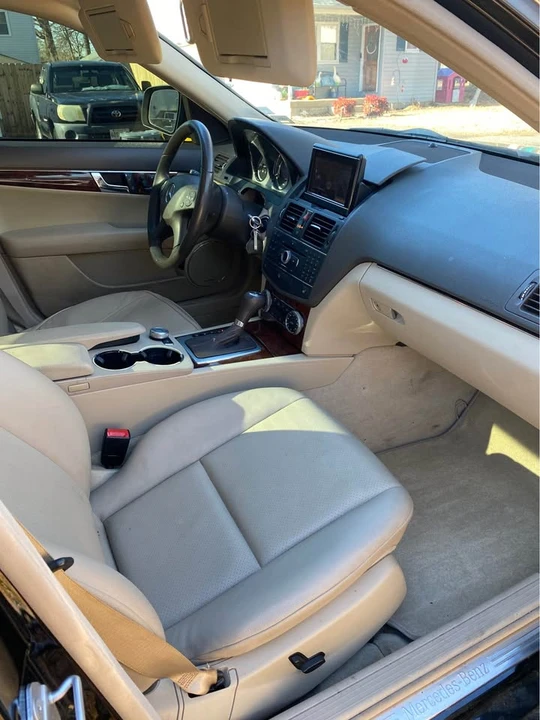 2009 Mercedes-Benz W204 C-Class - Image 10 of 12