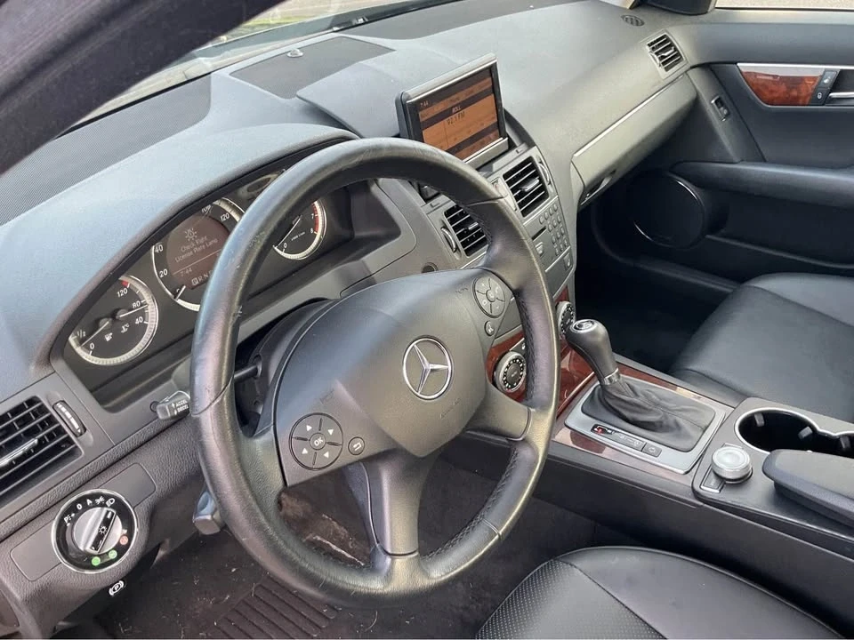 2009 Mercedes-Benz W204 C-Class - Image 15 of 19