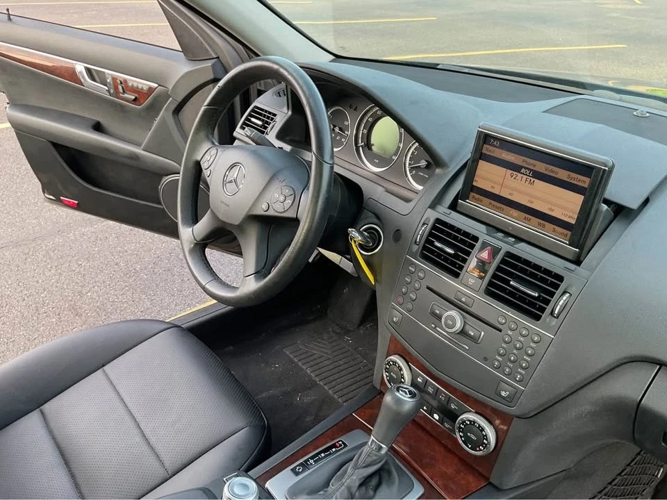2009 Mercedes-Benz W204 C-Class - Image 13 of 19