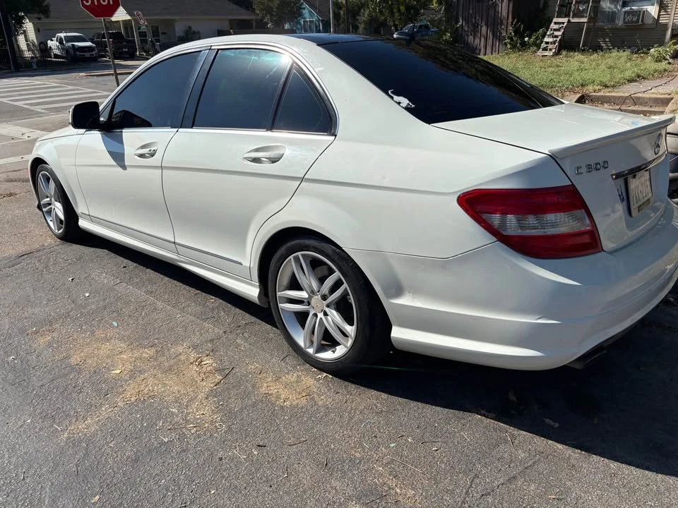 2009 Mercedes-Benz W204 C-Class - Image 7 of 10