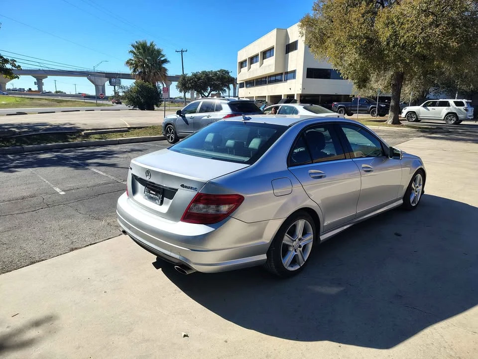 2009 Mercedes-Benz W204 C-Class - Image 4 of 9