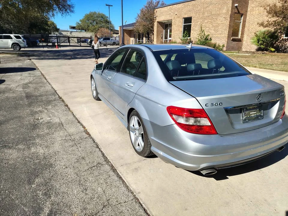 2009 Mercedes-Benz W204 C-Class - Image 6 of 9