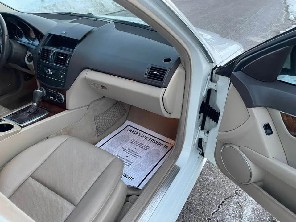 2009 Mercedes-Benz W204 C-Class - Image 11 of 13
