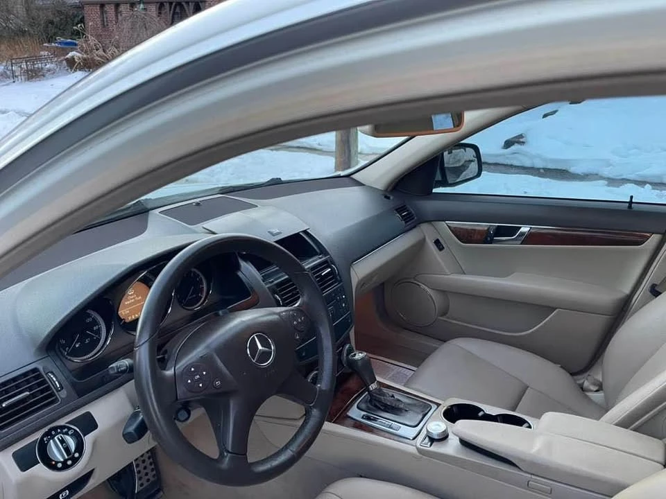 2009 Mercedes-Benz W204 C-Class - Image 8 of 13
