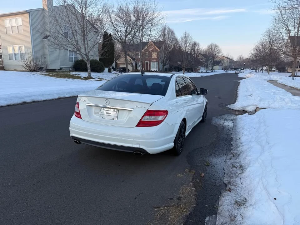 2009 Mercedes-Benz W204 C-Class - Image 8 of 16