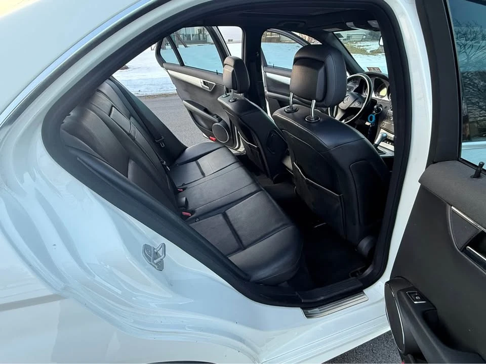2009 Mercedes-Benz W204 C-Class - Image 13 of 16