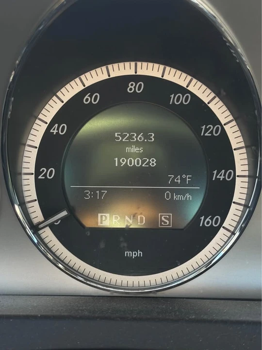 2009 Mercedes-Benz W204 C-Class - Image 2 of 7
