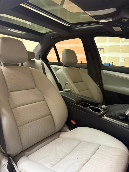 2009 Mercedes-Benz W204 C-Class - Image 8 of 10