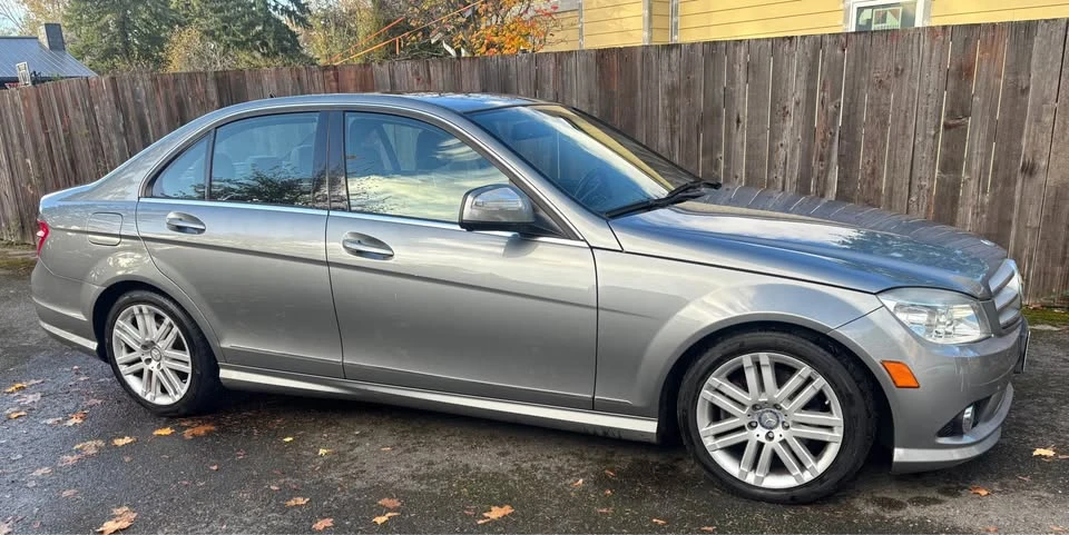 2009 Mercedes-Benz W204 C-Class - Image 13 of 15