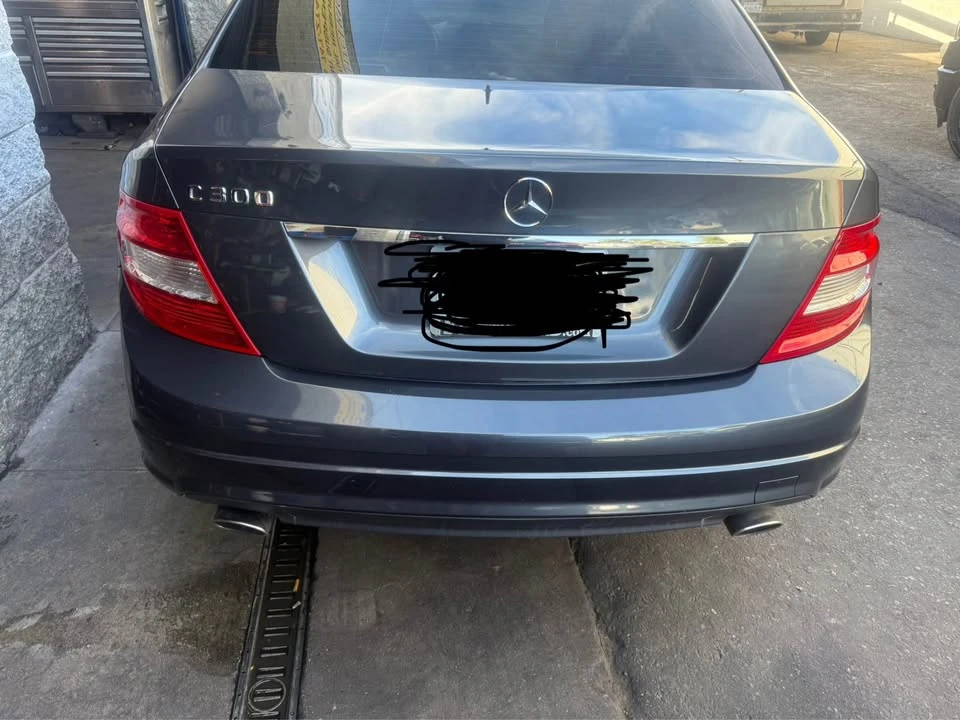 2009 Mercedes-Benz W204 C-Class - Image 10 of 13