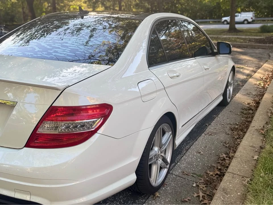 2009 Mercedes-Benz W204 C-Class - Image 5 of 13