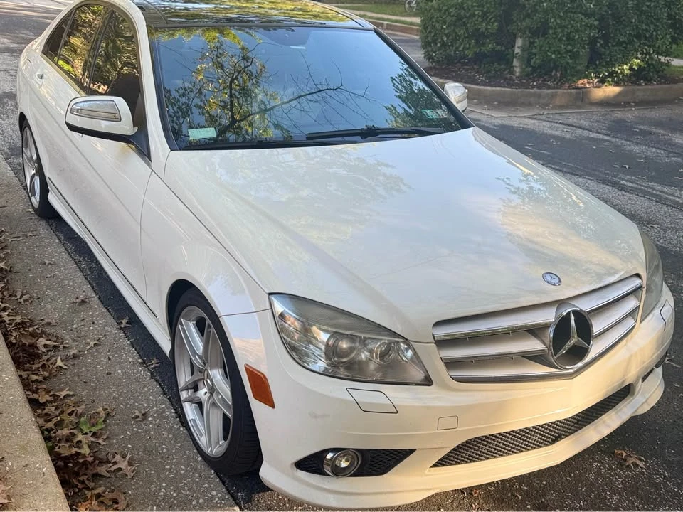 2009 Mercedes-Benz W204 C-Class - Image 2 of 13