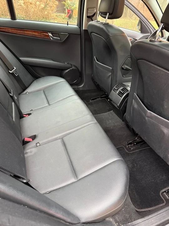 2009 Mercedes-Benz W204 C-Class - Image 3 of 7