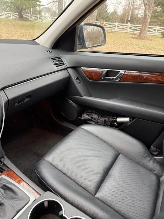 2009 Mercedes-Benz W204 C-Class - Image 5 of 7