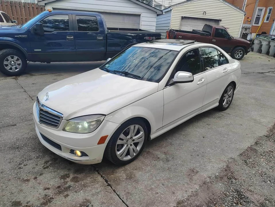 2009 Mercedes-Benz W204 C-Class - Image 4 of 4
