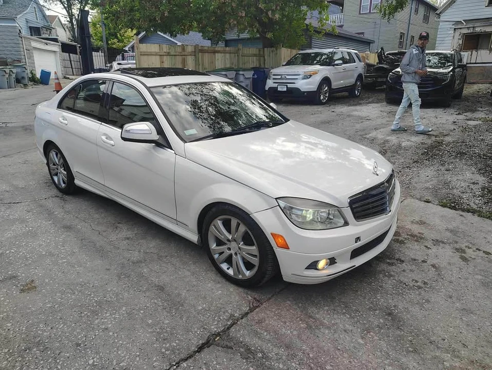 2009 Mercedes-Benz W204 C-Class - Image 3 of 4