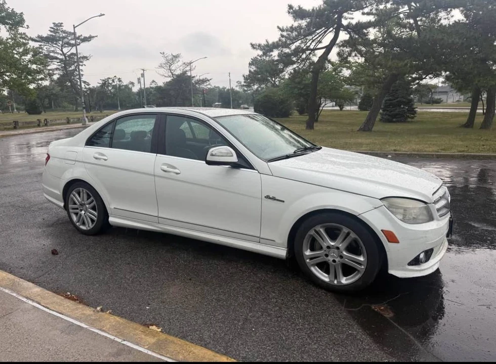 2009 Mercedes-Benz W204 C-Class - Image 2 of 6