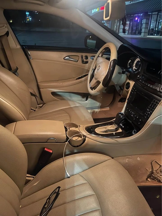 2009 Mercedes-Benz C219 CLS-Class - Image 8 of 12
