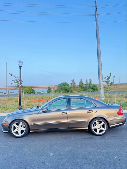 2009 Mercedes-Benz W211 E-Class - Image 8 of 16