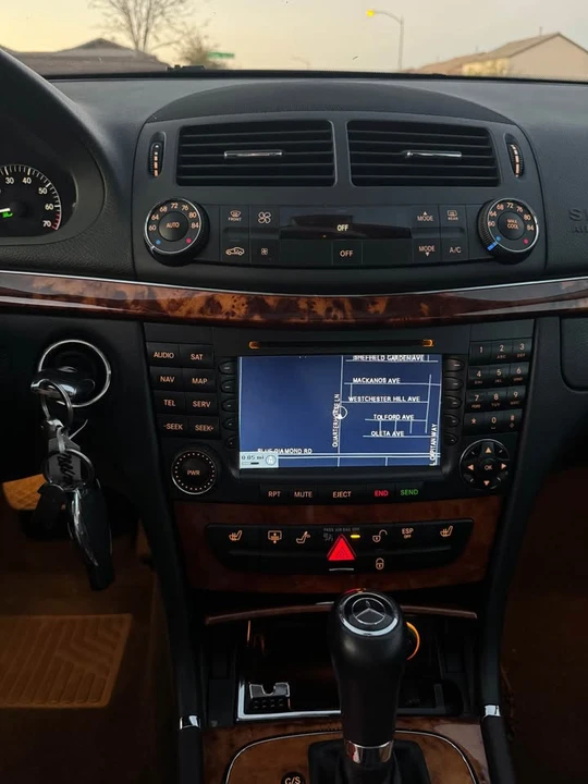 2009 Mercedes-Benz W211 E-Class - Image 11 of 16