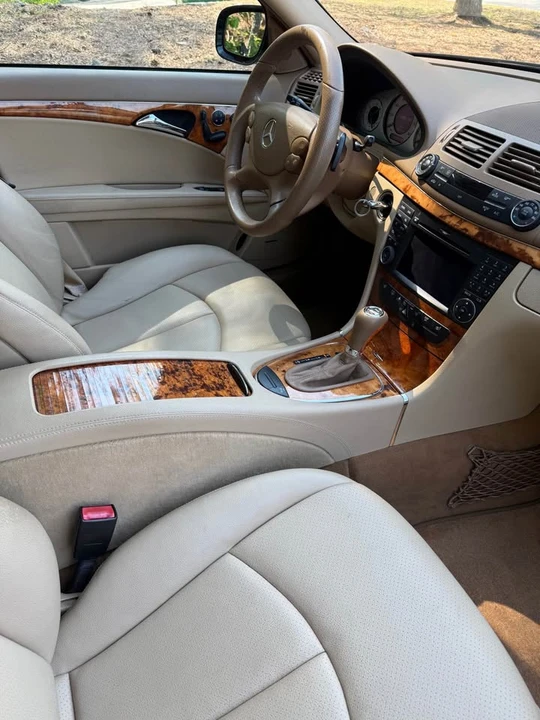 2009 Mercedes-Benz W211 E-Class - Image 15 of 19