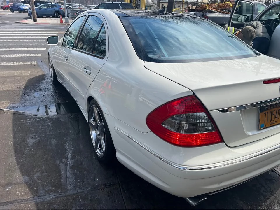 2009 Mercedes-Benz W211 E-Class - Image 2 of 13