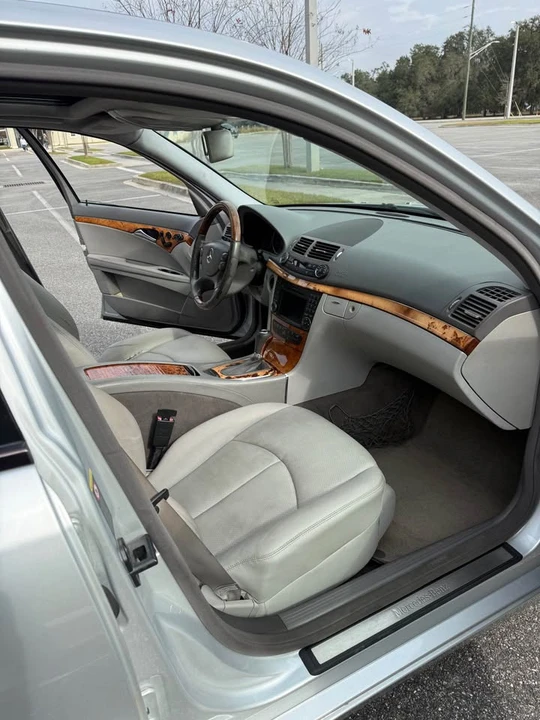 2009 Mercedes-Benz W211 E-Class - Image 12 of 13