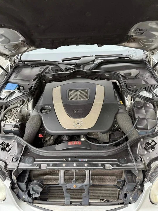 2009 Mercedes-Benz W211 E-Class - Image 10 of 14