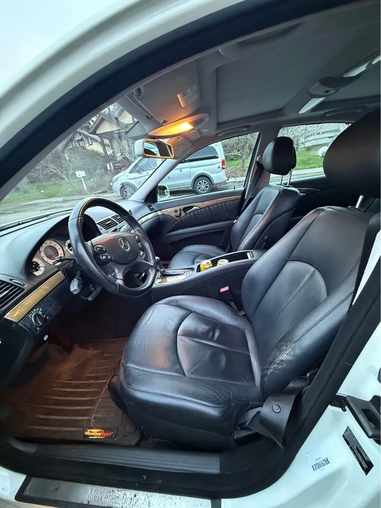 2009 Mercedes-Benz W211 E-Class - Image 3 of 7
