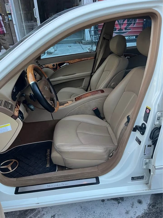 2009 Mercedes-Benz W211 E-Class - Image 9 of 11