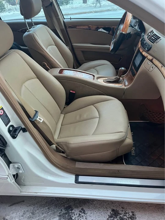 2009 Mercedes-Benz W211 E-Class - Image 10 of 11