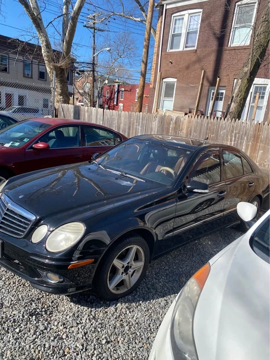 2009 Mercedes-Benz W211 E-Class - Image 2 of 8